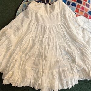 Chic White Women's Skirt